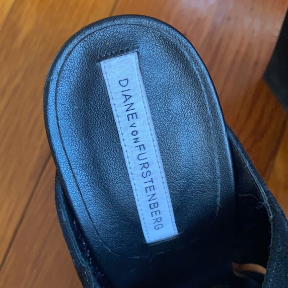 Diane Von Furstenberg Black Suede Strap Wedge Women’s Size 6.5 - Picture 5 of 6